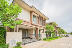 บ้านเดี่ยวบรรยากาศรีสอร์ต 02 @ บุราสิริ กรุงเทพกรีฑา