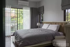 ห้องนอนใหญ่ตกแต่งด้วยผ้าม่าน (8)  @ บุราสิริ สนามบินน้ำ