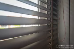 ห้องแต่งตัวตกแต่งด้วยมู่ลี่ไม้  02 @ บุราสิริ ท่าข้าม – พระราม 2