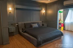ห้องนอนใหญ่ตกแต่งด้วยม่านม้วนและผ้าม่าน  01 @ บุราสิริ ท่าข้าม – พระราม 2