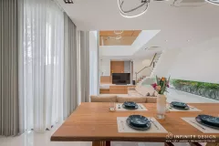 Curtain-at-Charn-Samut-101
