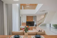 Curtain-at-Charn-Samut-102