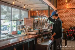 Barista 01 @ J coffee