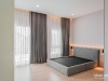 ห้องนอนเล็กตกแต่งด้วยผ้าม่าน 2 ชั้น โทนสีเทา  06 @ ลัดดารมย์ วงแหวน-รามอินทรา