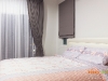 ห้องนอนใหญ่กับม่านพับ และม่านจีบ 01 @ Lake Valley ชลบุรี