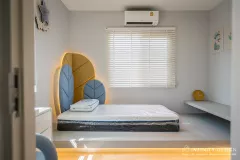 ห้องนอนเล็กชั้น 2  ตกแต่งด้วยมู่ลี่ไม้ 02 @  มัณฑนา บางนา-วงแหวน