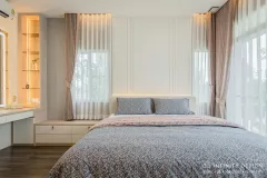 ห้องนอนใหญ่ออกแบบตามสไตล์ Mid-Century Modern 02 @ มัณฑนา พรานนก-สาย 2-บางแวก