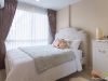 ห้องนอน กับม่านจีบ สีน้ำตาล 01 @ Metro Luxe เอกมัย-พระราม 4