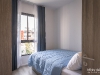 ห้องนอนเล็กตกแต่งด้วยผ้าม่านลอน สีน้ำเงิน 03 @ Notting Hill สุขุมวิท 105