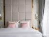 ห้องนอนเล็กตกแต่งด้วยผ้าม่านลอน สีเทา 07 @ Park Origin พร้อมพงษ์
