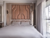 ห้องนอนใหญ่ตกแต่งด้วยผ้าม่าน สีเทา 04 @ PAVE รามอินทรา-วงแหวน