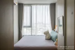 ห้องนอนตกแต่งด้วยผ้าม่าน 2 ชั้น 01 @ Skyrise Avenue สุขุมวิท 64