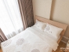 ห้องนอนตกแแต่งด้วยม่านจีบ สีน้ำตาล 01 @ The Saint Residences ลาดพร้าว