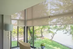 Roller-Blinds-At-Windmill-109